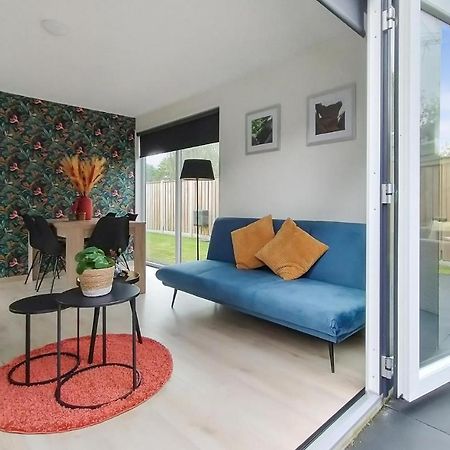 2 Bedroom Awesome Home In Heinkenszand Exterior foto
